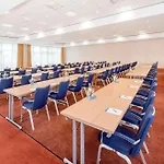 Nh Muenchen Ost Conference Center Hotell 4*