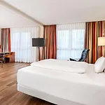 Otel Nh Muenchen Ost Conference Center