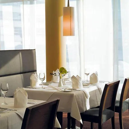 Nh Muenchen Ost Conference Center 4*