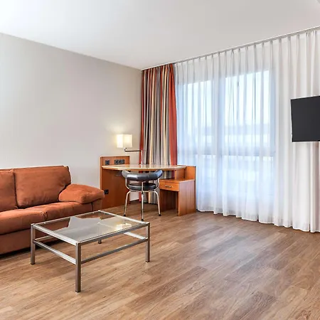 Nh Muenchen Ost Conference Center Otel 4*