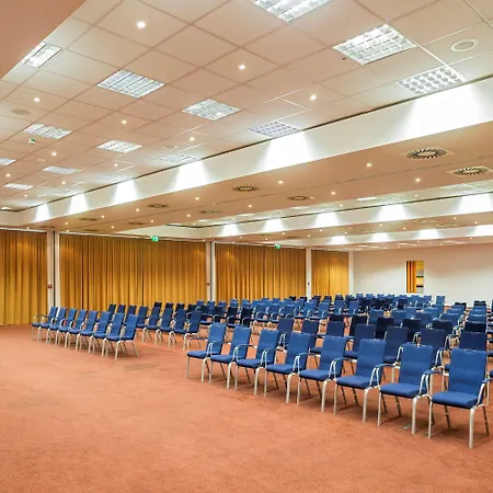 Otel Nh Muenchen Ost Conference Center 4*