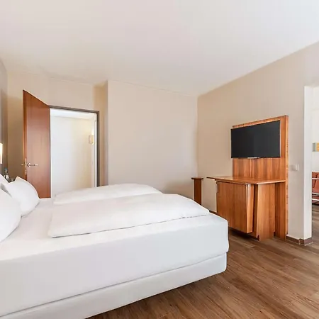 Nh Muenchen Ost Conference Center 4*