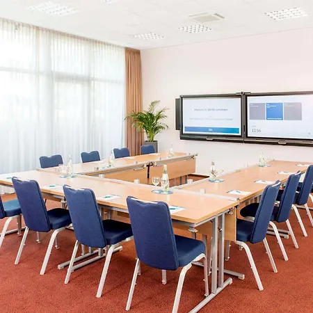 Nh Muenchen Ost Conference Center Hotel 4*