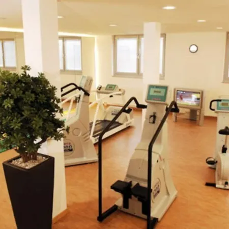 Nh Muenchen Ost Conference Center Отель