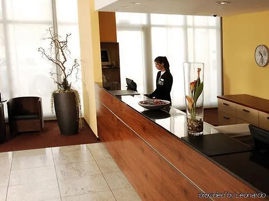 Nh Muenchen Ost Conference Center 4*