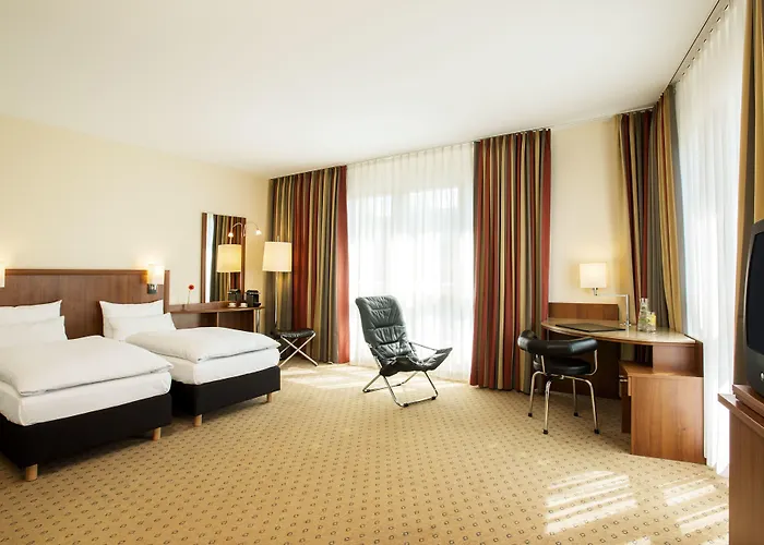 Hotel Nh Muenchen Ost Conference Center 4*