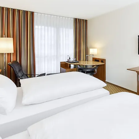 Nh Muenchen Ost Conference Center 4*