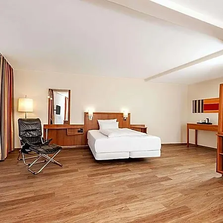 Nh Muenchen Ost Conference Center 4*