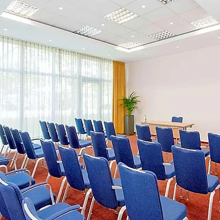 Nh Muenchen Ost Conference Center Hotel 4*
