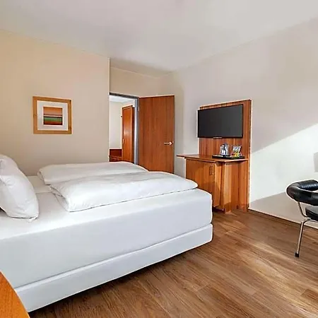 Nh Muenchen Ost Conference Center Hotel