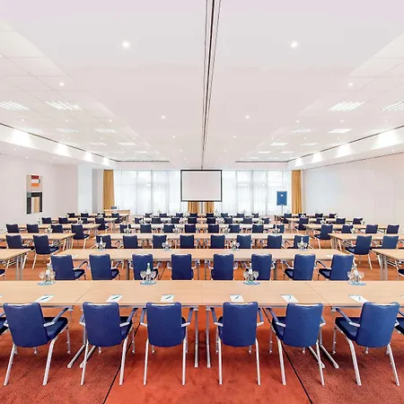 Nh Muenchen Ost Conference Center Otel 4*