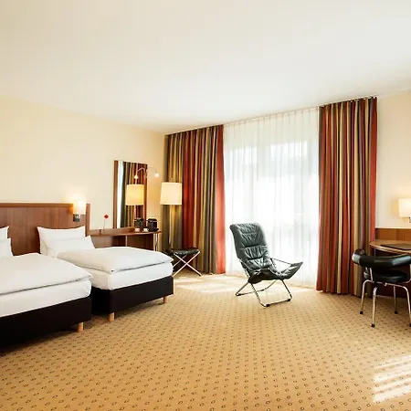 Nh Muenchen Ost Conference Center Hotel 4*