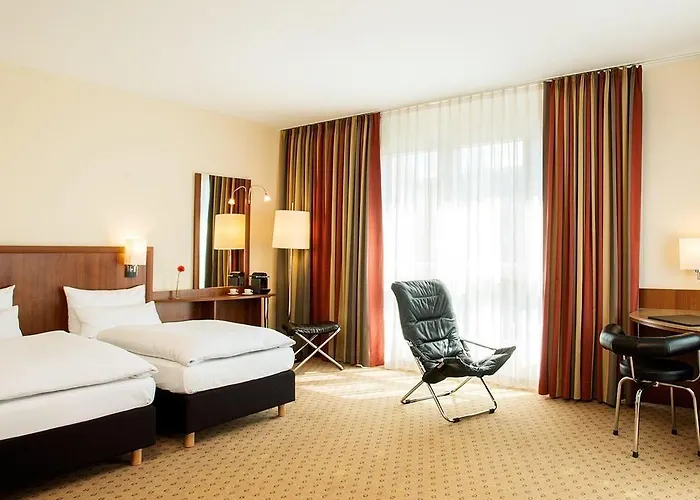 Nh Muenchen Ost Conference Center Hotel 4*